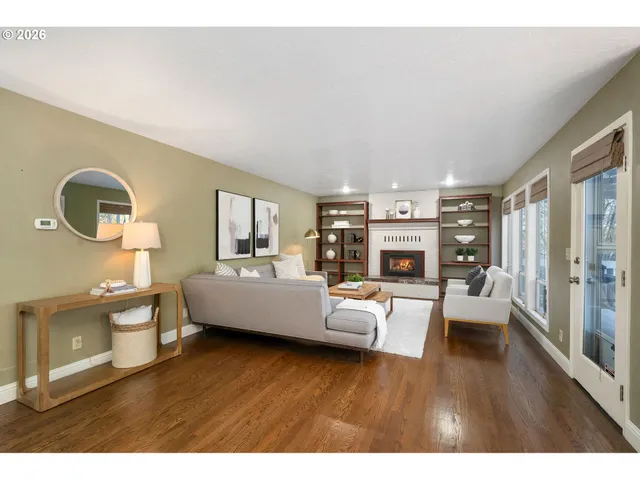 $799,000 | 6703 Southwest Moonshadow Court, Portland, OR 97223