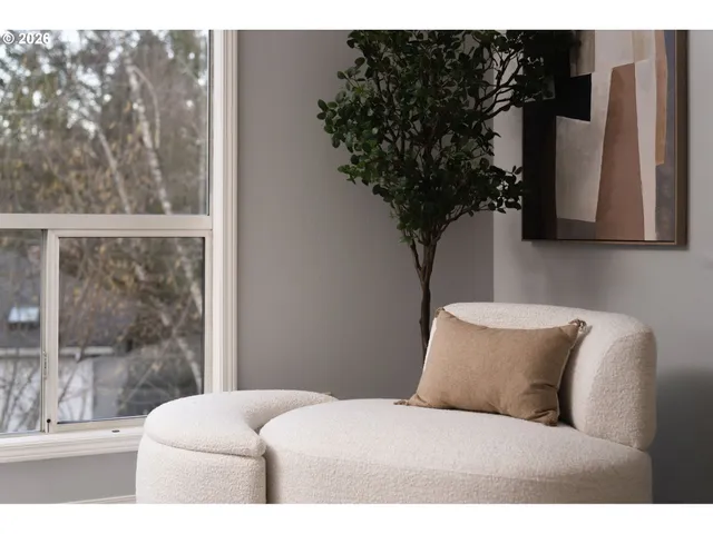 $799,000 | 6703 Southwest Moonshadow Court, Portland, OR 97223