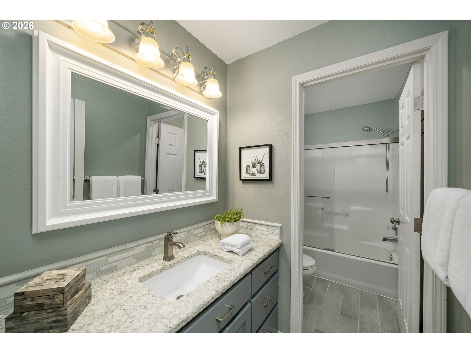 6703 Southwest Moonshadow Court Portland, OR 97223 - Photo 32 of 41