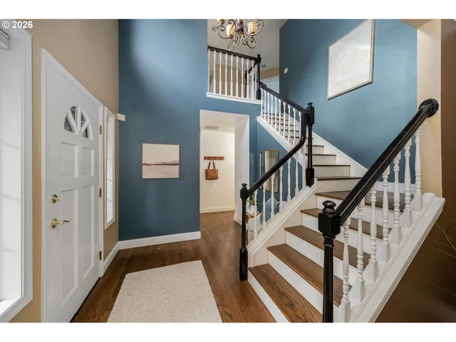 $799,000 | 6703 Southwest Moonshadow Court, Portland, OR 97223