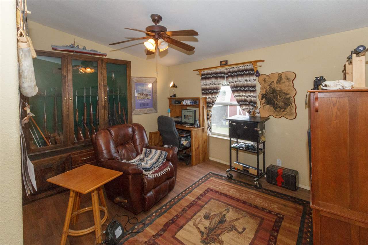 27921 North Perry Road Chattaroy, WA 99003 - Photo 12 of 20 Gallery Image 12