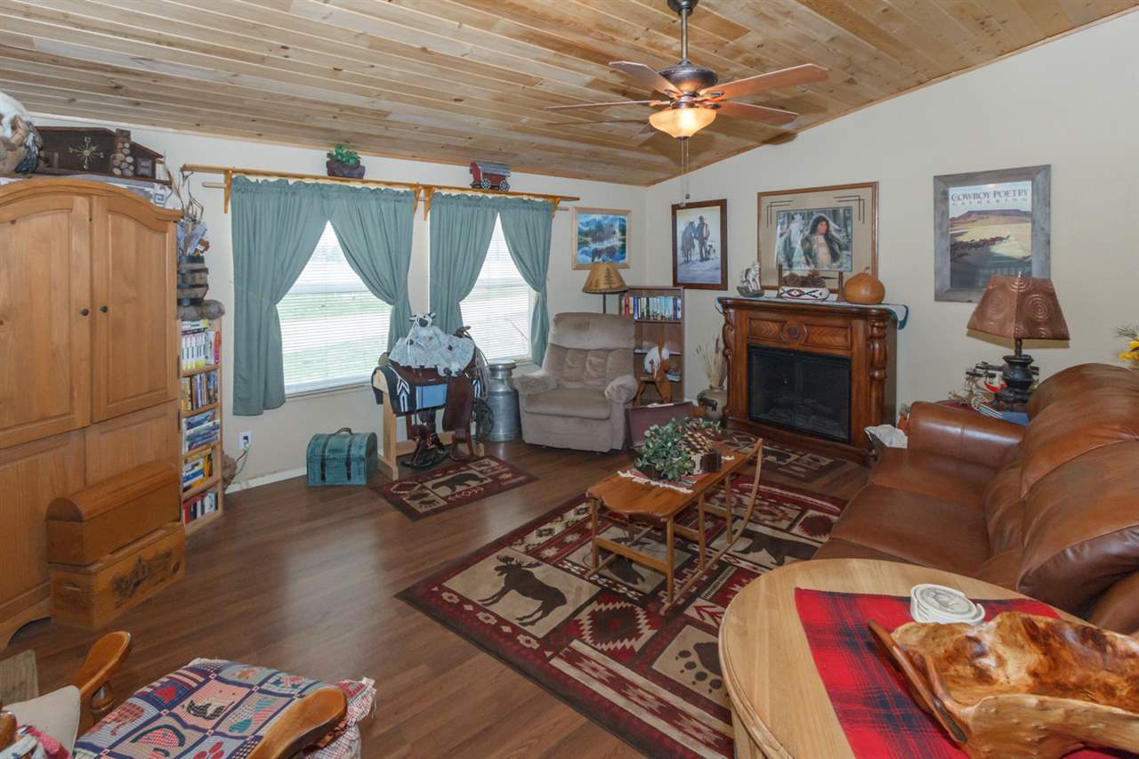 27921 North Perry Road Chattaroy, WA 99003 - Photo 8 of 20 Gallery Image 8
