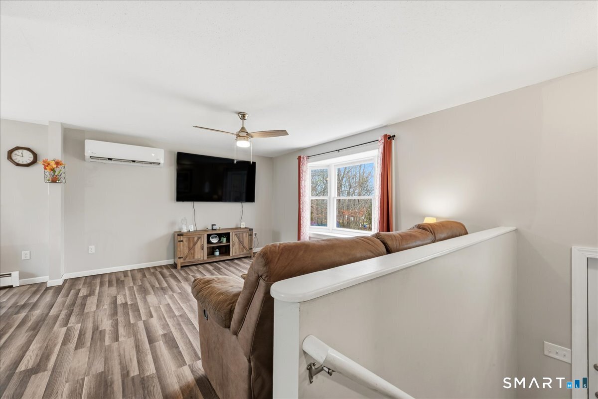 291 Dow Road Plainfield, CT 06374 - Photo 5 of 40