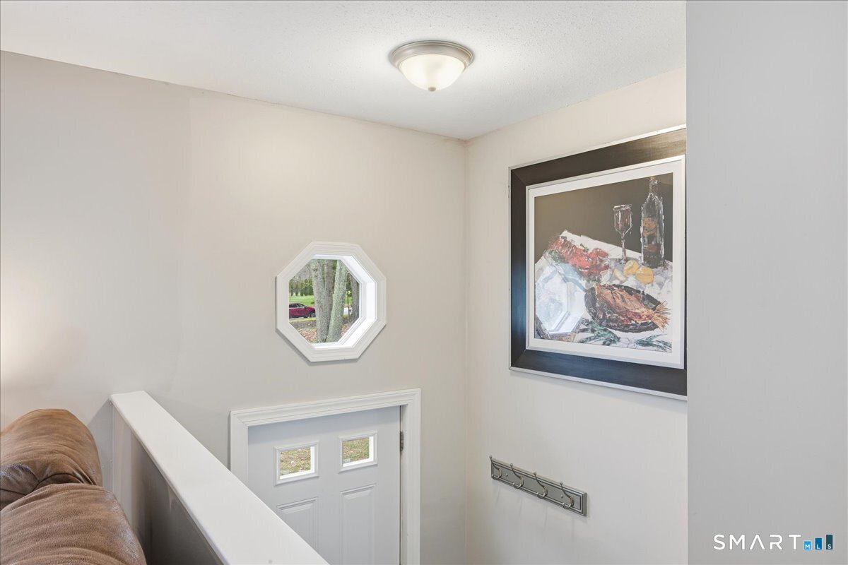 291 Dow Road Plainfield, CT 06374 - Photo 6 of 40