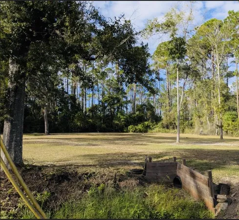 $75,000 | 735 Wellborn Avenue, Carrabelle, FL 32322