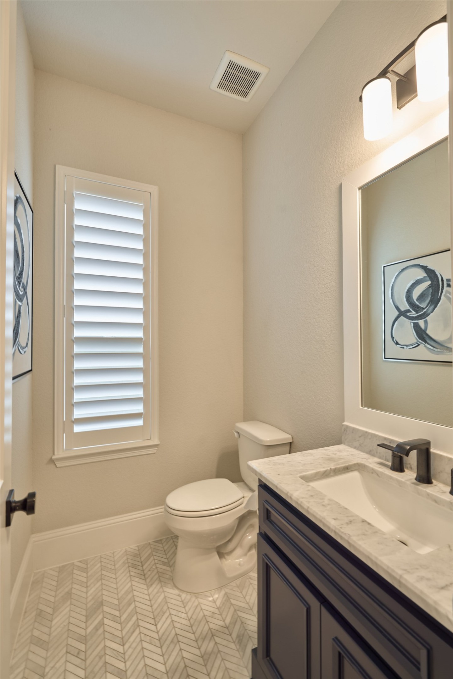 10090 South Goshawk Trail Conroe, TX 77385 - Photo 37 of 43 Powder Bath