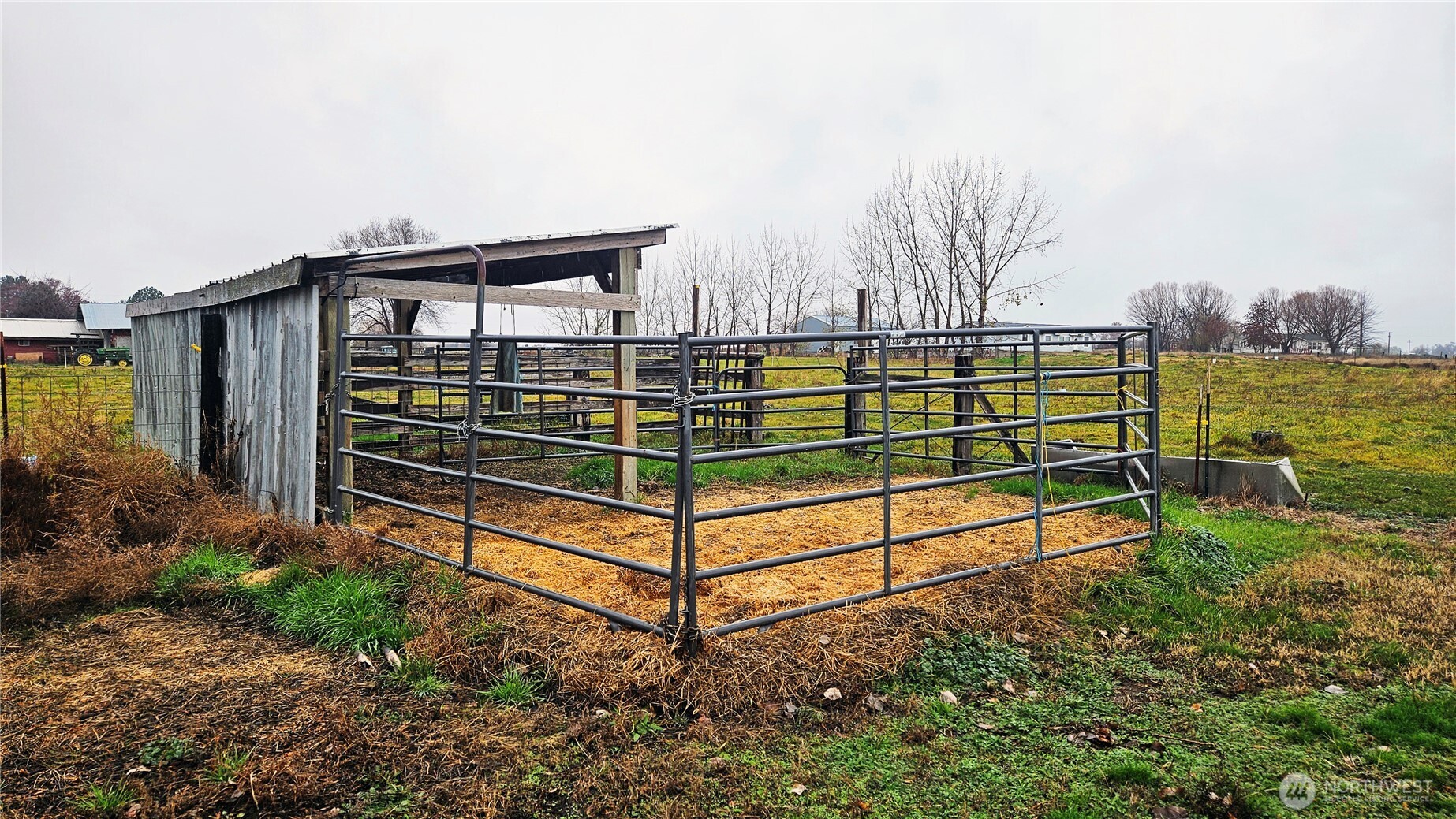 163106 West North River Road Prosser, WA 99350 - Photo 29 of 31 a view of a bench in the garden