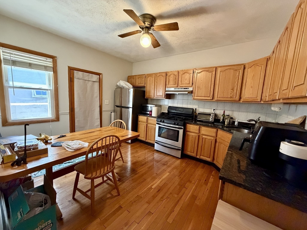 101 Farragut Road, Unit 1R Boston, MA 02127 - Photo 4 of 9