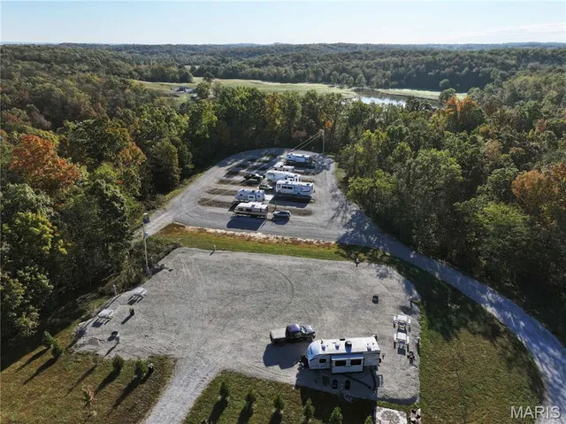 $1,200,000 | 555 Morning Star Circle, Perryville, MO 63775