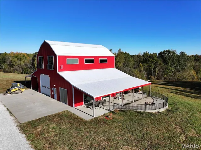 $1,200,000 | 555 Morning Star Circle, Perryville, MO 63775