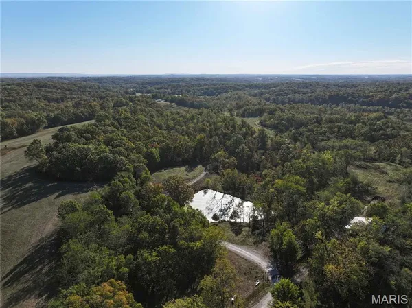 $1,200,000 | 555 Morning Star Circle, Perryville, MO 63775