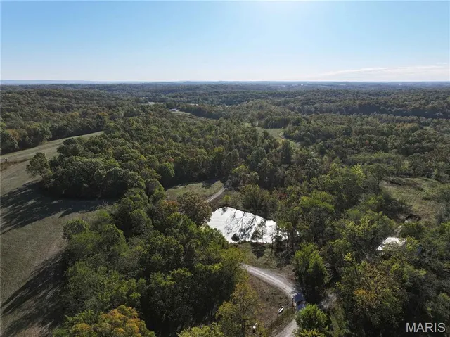 $1,200,000 | 555 Morning Star Circle, Perryville, MO 63775