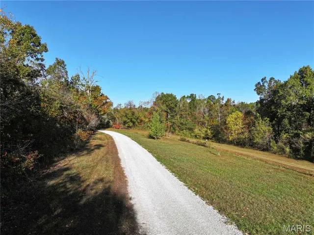 $1,200,000 | 555 Morning Star Circle, Perryville, MO 63775