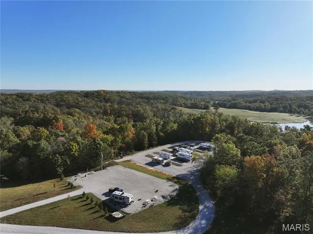 $1,200,000 | 555 Morning Star Circle, Perryville, MO 63775