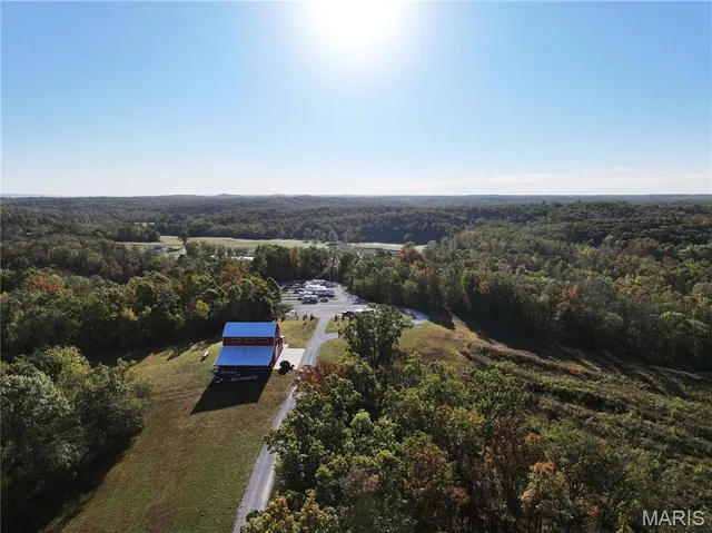 $1,200,000 | 555 Morning Star Circle, Perryville, MO 63775