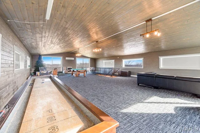 $1,200,000 | 555 Morning Star Circle, Perryville, MO 63775