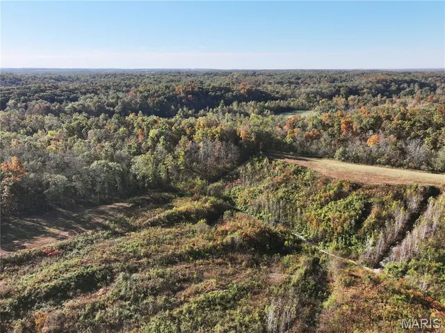 $1,200,000 | 555 Morning Star Circle, Perryville, MO 63775