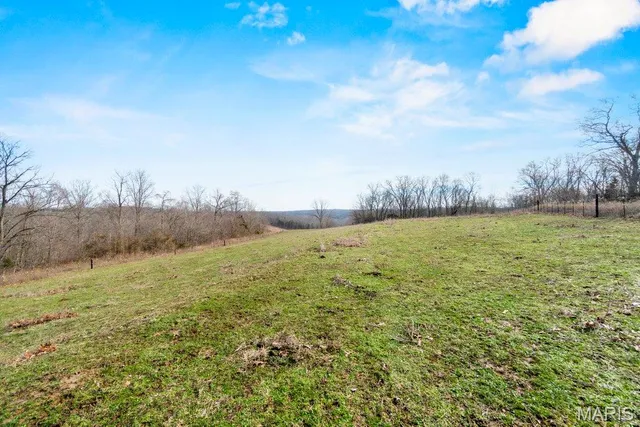 $1,200,000 | 555 Morning Star Circle, Perryville, MO 63775