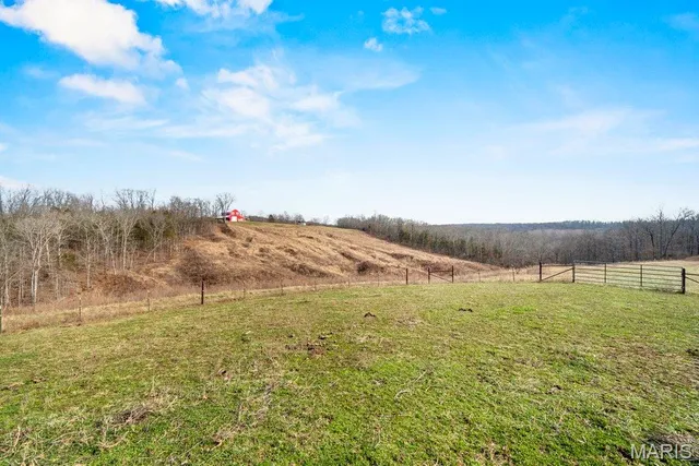 $1,200,000 | 555 Morning Star Circle, Perryville, MO 63775
