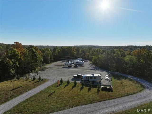 $1,200,000 | 555 Morning Star Circle, Perryville, MO 63775