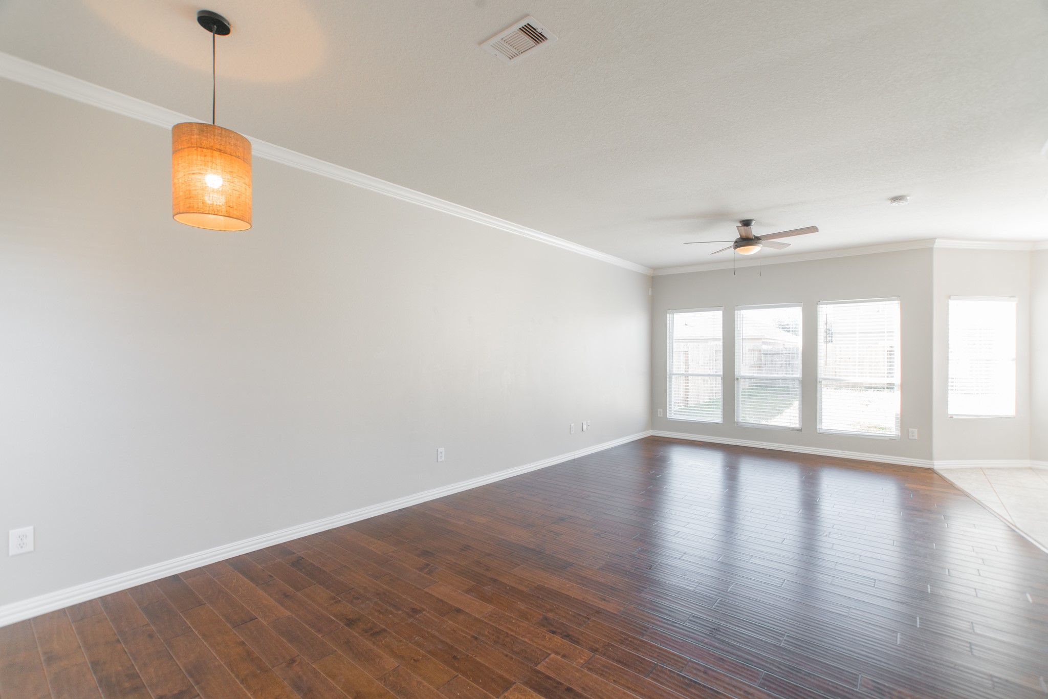 22519 Goss Spring Court Spring, TX 77373 - Photo 5 of 47 Gallery Image 5