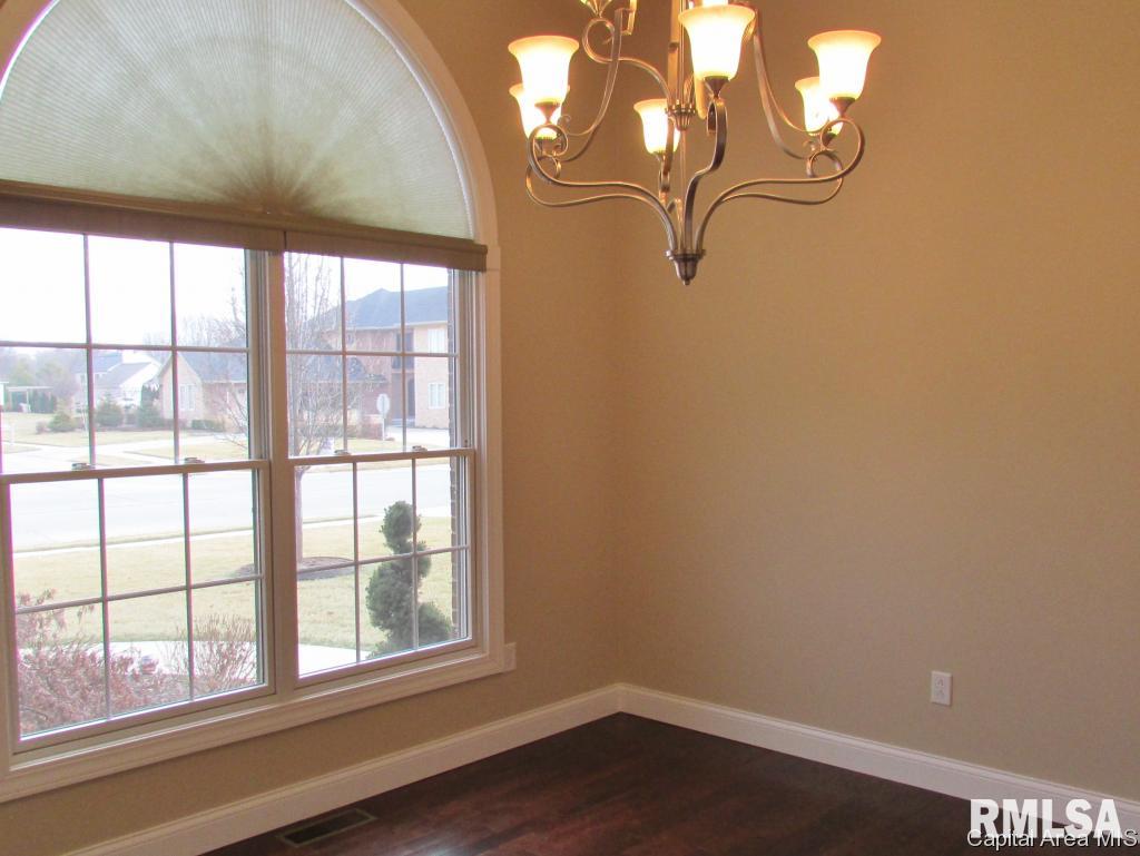 1817 Interlacken Drive Springfield, IL 62704 - Photo 7 of 15 Gallery Image 7
