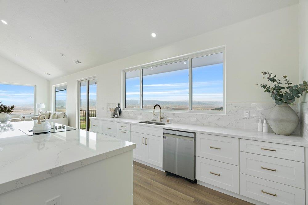 228 Pine Canyon Road Salinas, CA 93908 - Photo 24 of 52