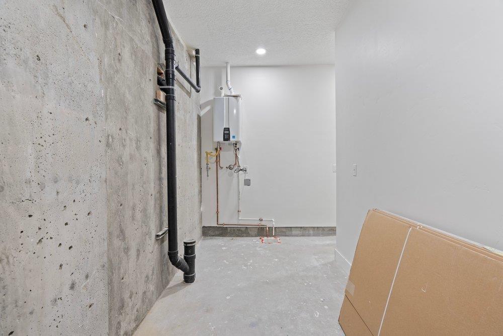 228 Pine Canyon Road Salinas, CA 93908 - Photo 47 of 52