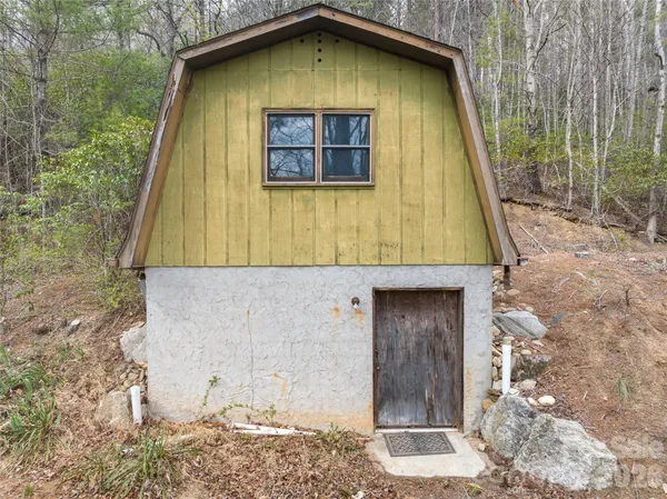 $665,000 | 54 Weldon Way, Fairview, NC 28730