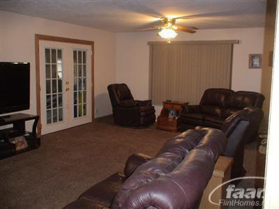 9910 Currier Road Millington, MI 48746 - Photo 3 of 11 20243294-2.JPG