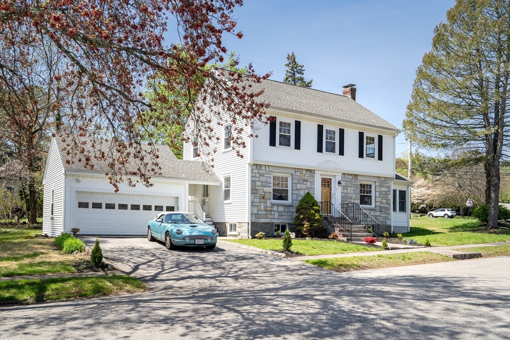 5 Adanac Road Milton, MA 02186 - Photo 4 of 35