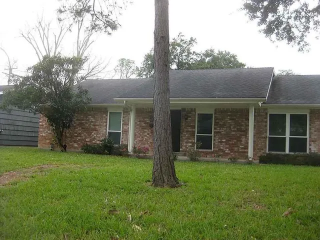 $2,200 | 1907 Sedgie Drive, Houston, TX 77080