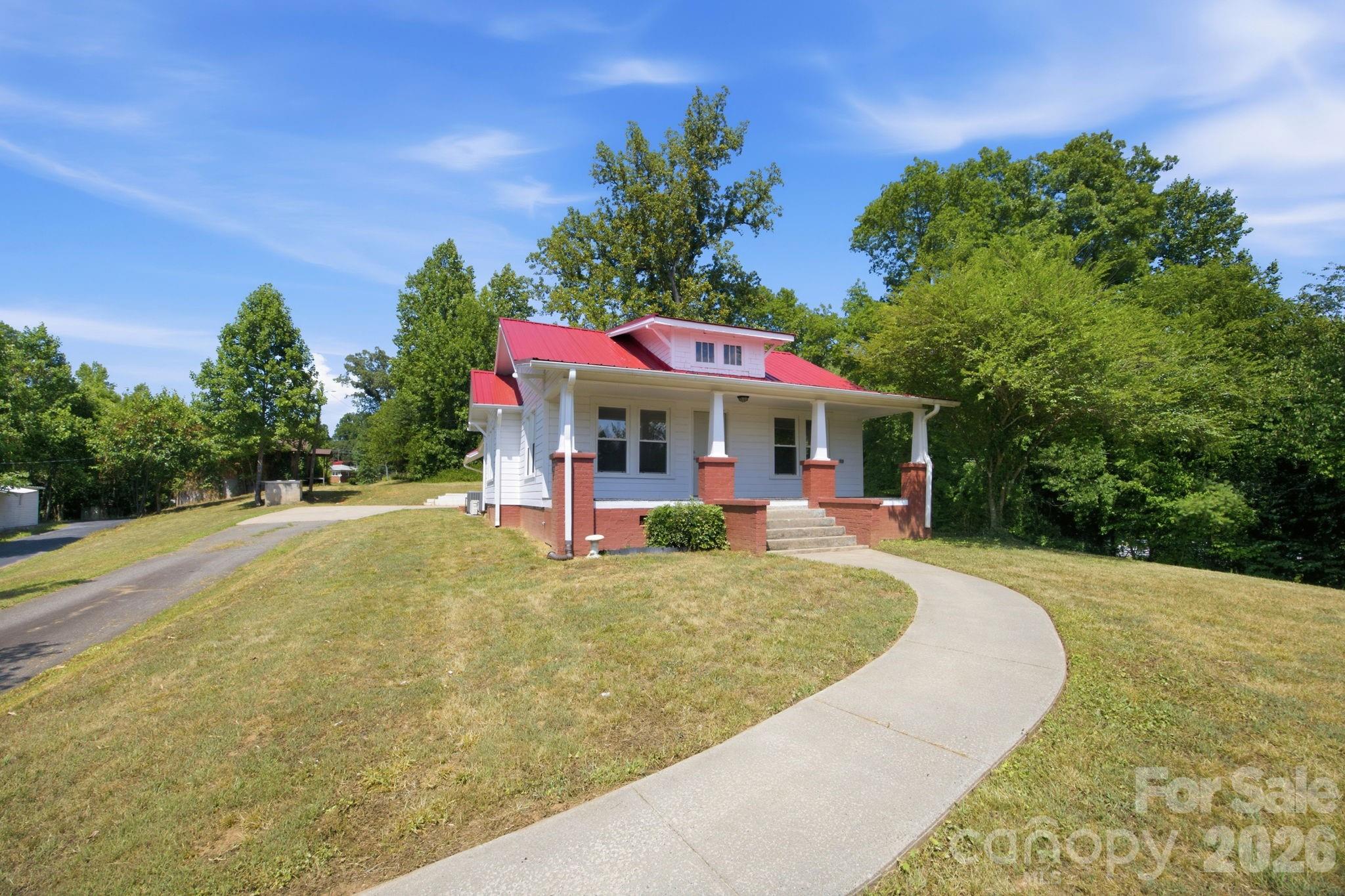 661 Lenoir Road Morganton, NC 28655 - Photo 7 of 48