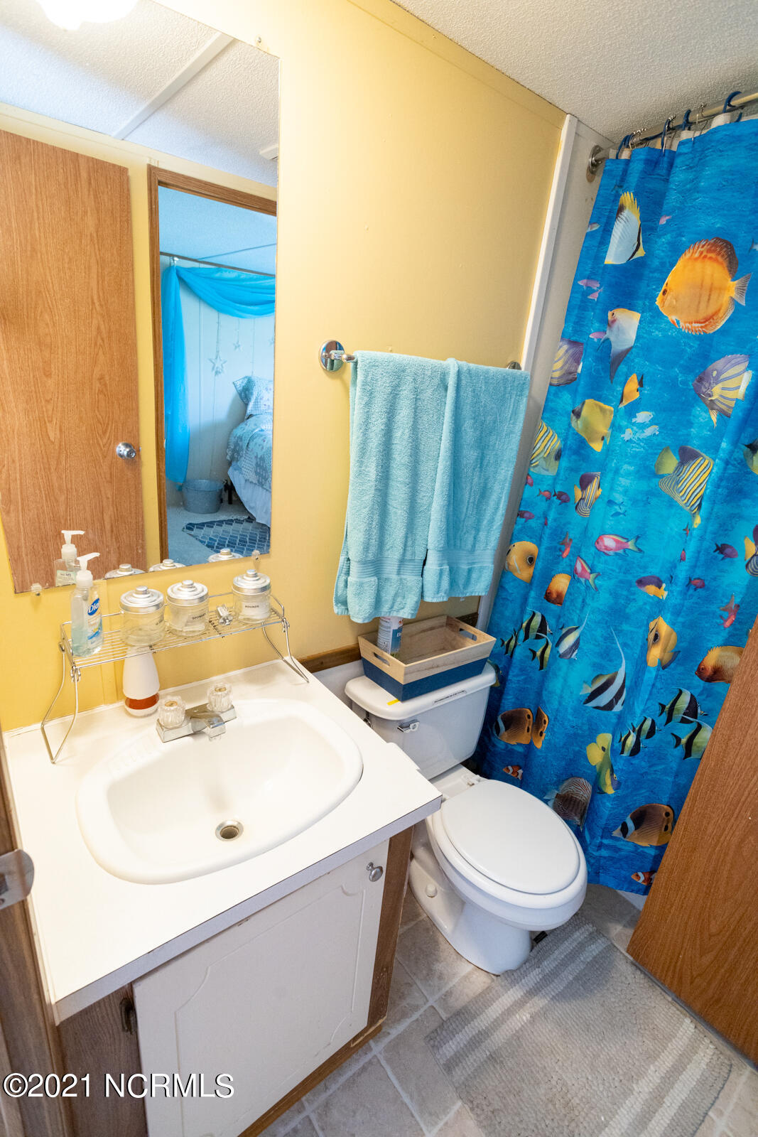 298 Ralph's Road Belhaven, NC 27810 - Photo 18 of 32 18- Bath 2