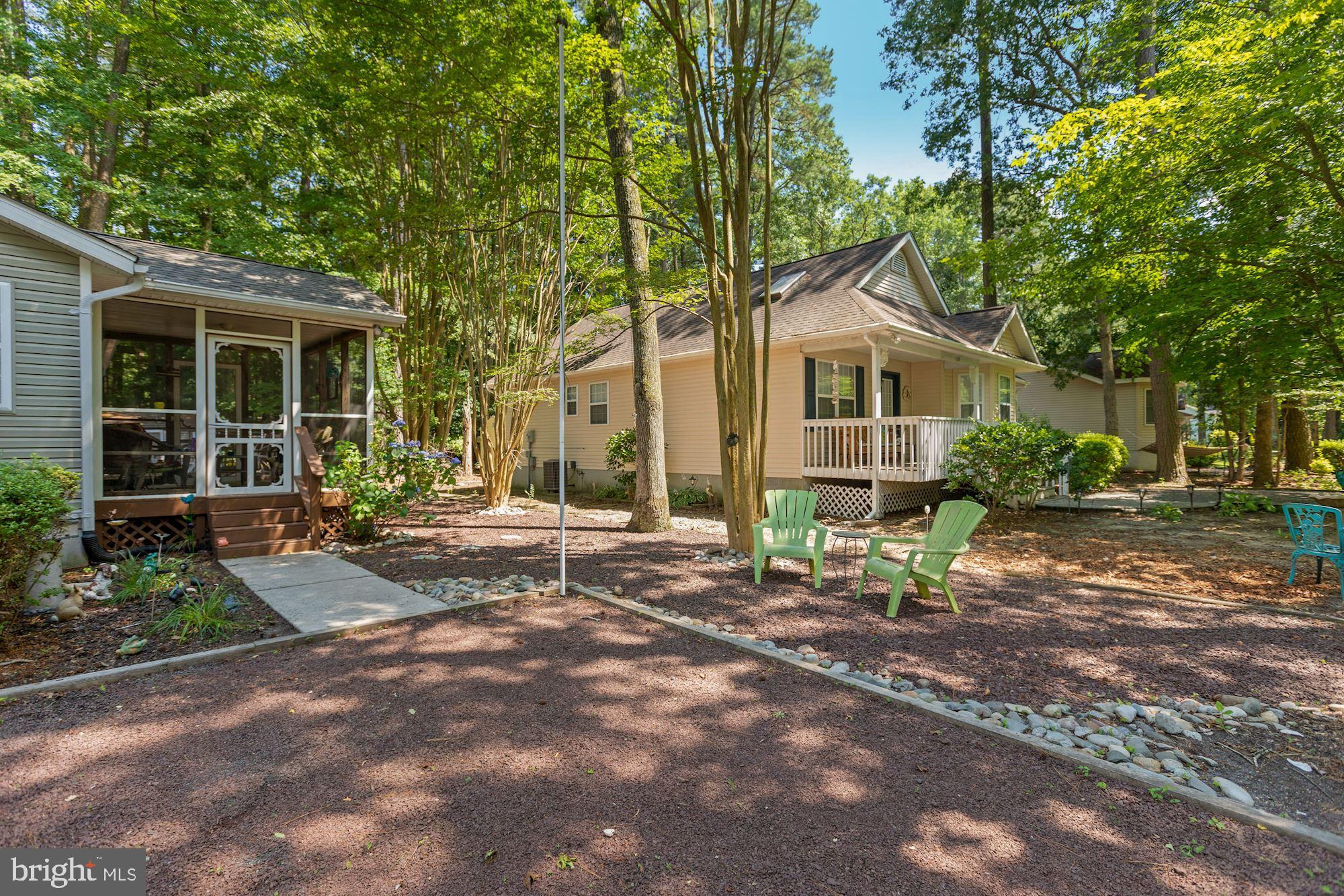 157 Sandyhook Road Ocean Pines, MD 21811 - Photo 3 of 40 Welcoming Front Yard