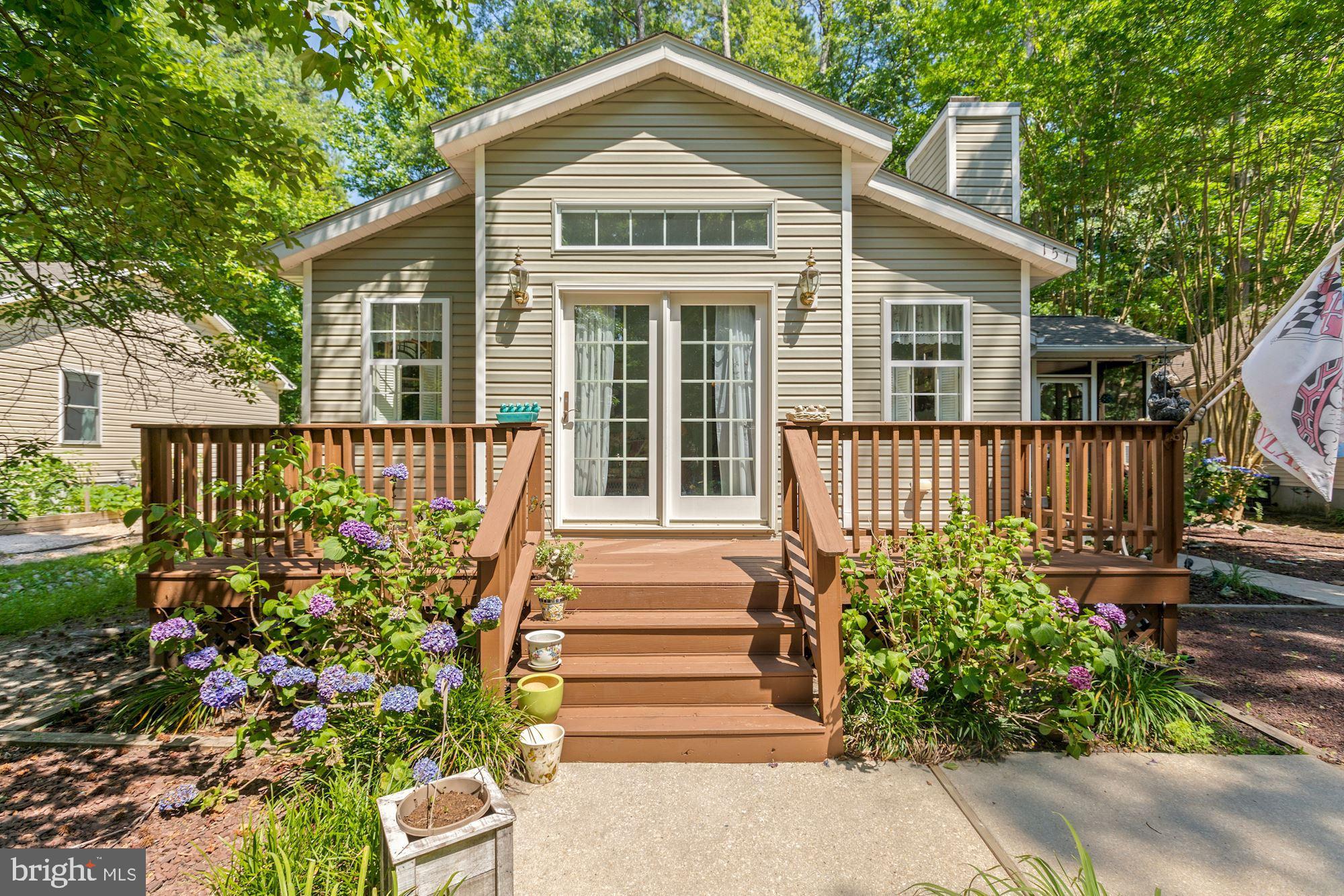 157 Sandyhook Road Ocean Pines, MD 21811 - Photo 4 of 40 Inviting Front Porch Entry