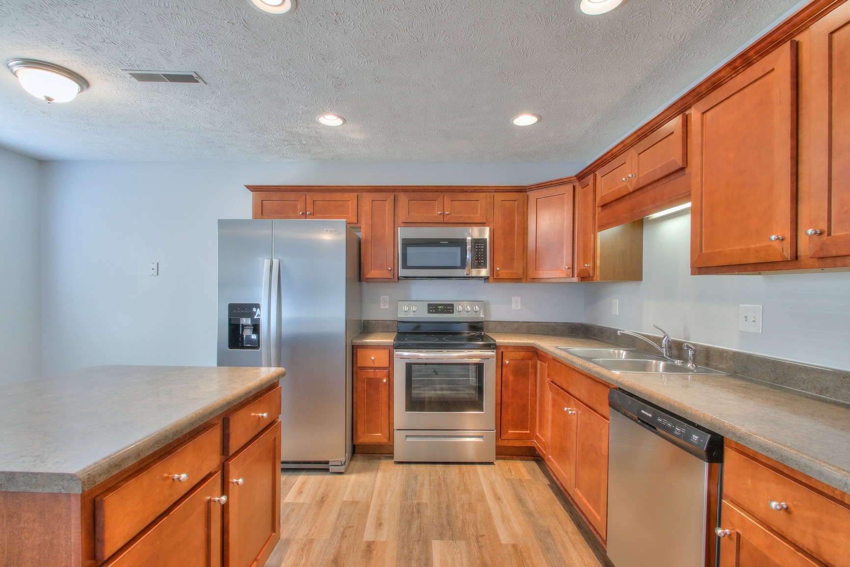 742 Ridgeview Court Antioch, TN 37013 - Photo 2 of 29 Gallery Image 2