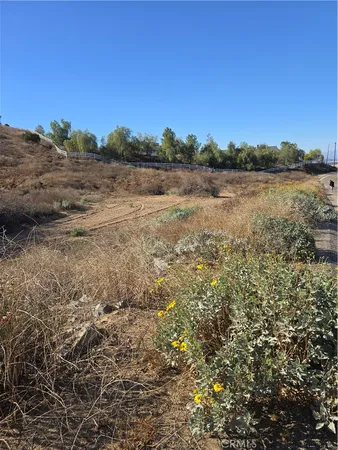 $225,000 | 28706002 Multiview, Perris, CA 92579