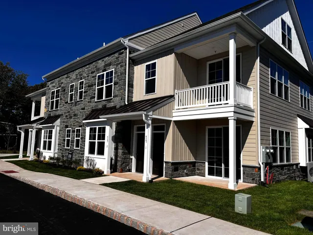 $555,000 | 415 # 2 Asha Way, Harleysville, PA 19438