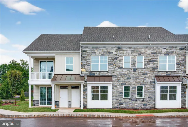 $555,000 | 415 # 2 Asha Way, Harleysville, PA 19438