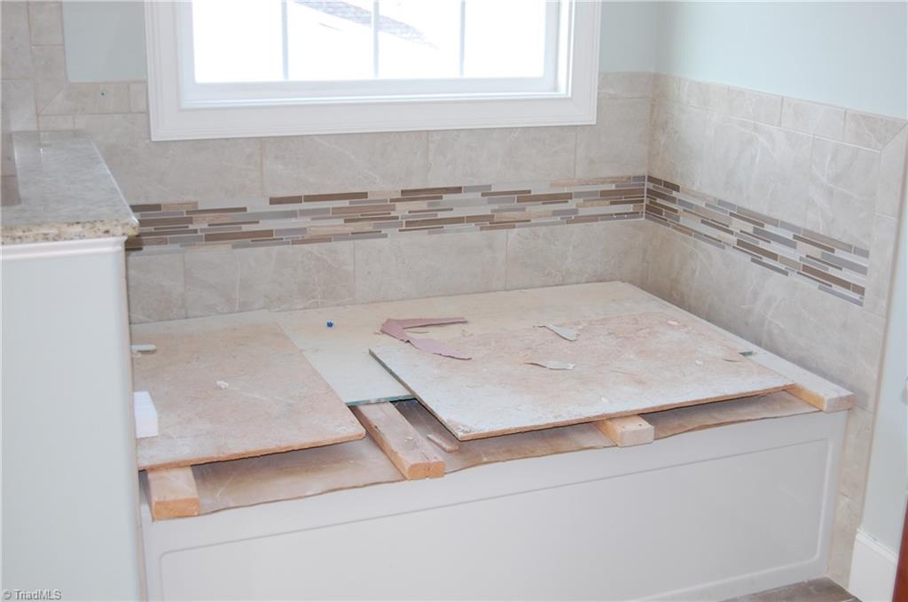 1058 Heron Ridge Road Winston-Salem, NC 27106 - Photo 18 of 20 Gallery Image 18