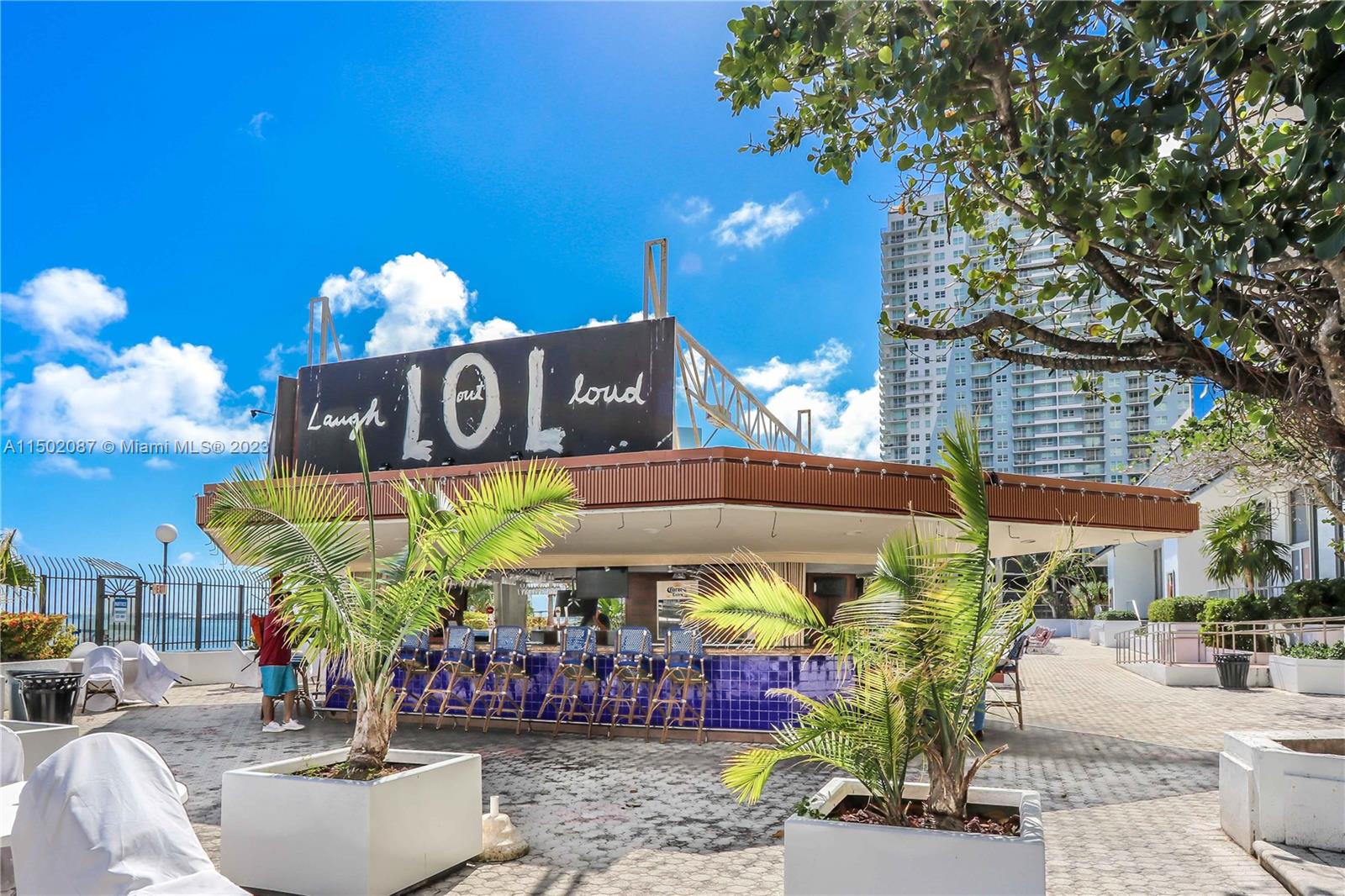 999 Brickell Bay Drive, Unit 1908 Miami, FL 33131 - Photo 24 of 57