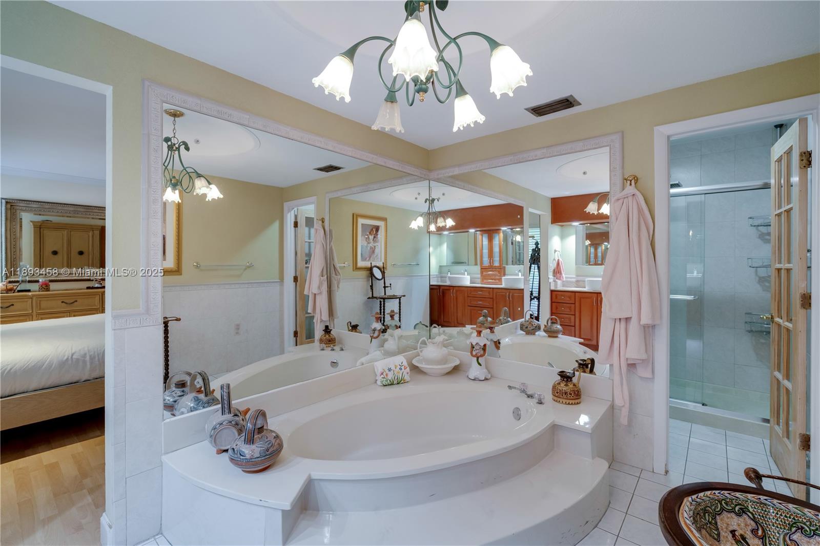 15089 Montrose Road Miami Lakes, FL 33016 - Photo 18 of 40 Gallery Image 18