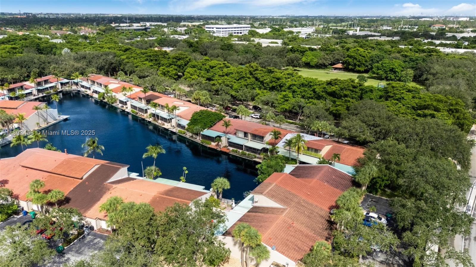 15089 Montrose Road Miami Lakes, FL 33016 - Photo 34 of 40 Gallery Image 34