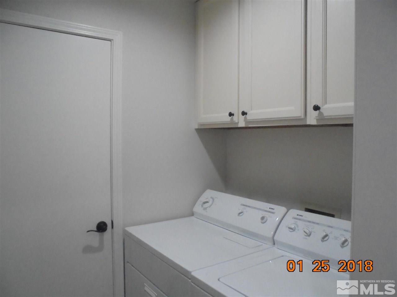 3635 Skyline Boulevard Reno, NV 89509 - Photo 11 of 37 a utility room with dryer and washer