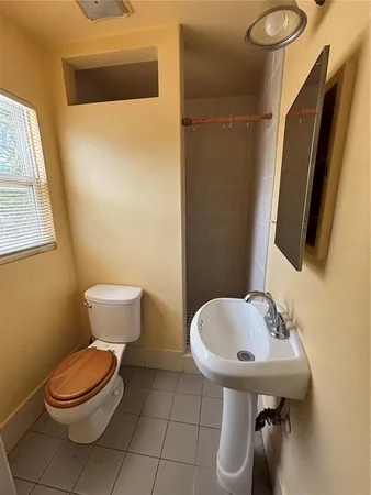 $1,300 | 1217 Carolyn Lane, Unit B, Clearwater, FL 33755