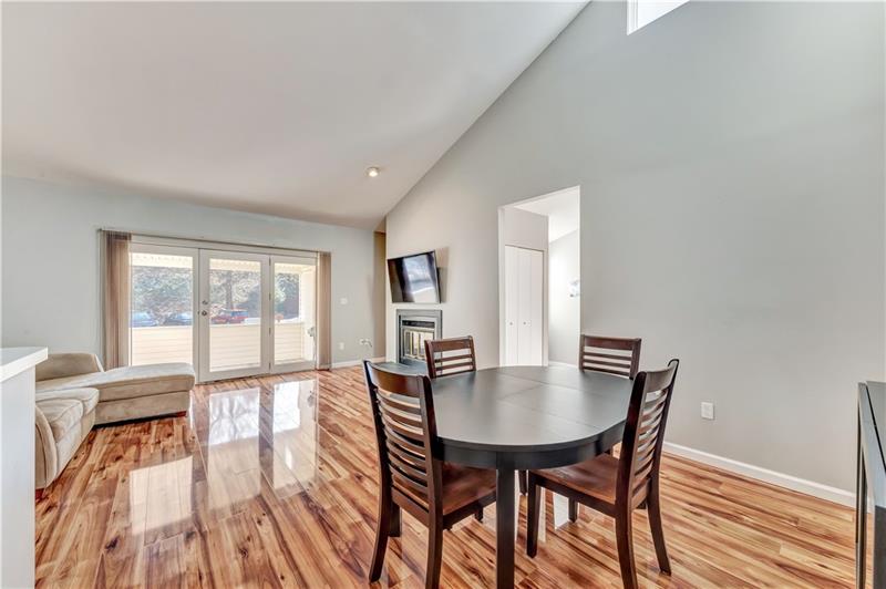 1208 Kenzie Road Pittsburgh, PA 15205 - Photo 11 of 25 Dining Area