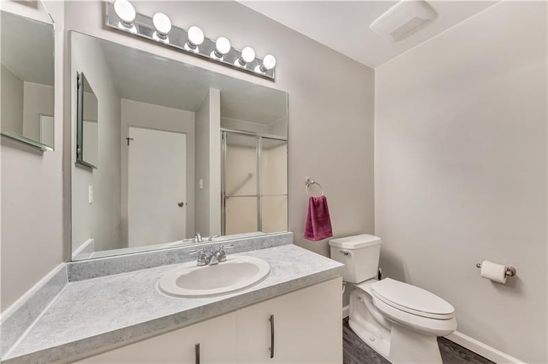 1208 Kenzie Road Pittsburgh, PA 15205 - Photo 15 of 25 Ensuite Master Bath