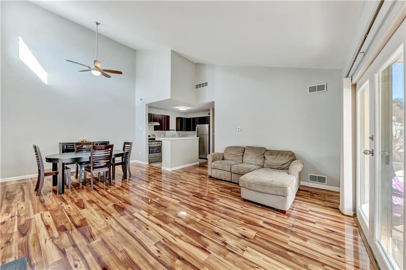 1208 Kenzie Road Pittsburgh, PA 15205 - Photo 6 of 25 Living Room