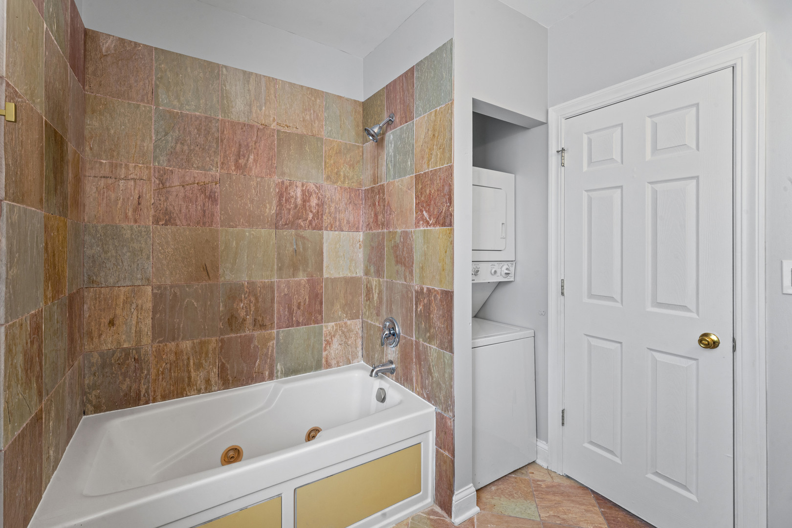 5124 West Irving Park Road, Unit 2 Chicago, IL 60641 - Photo 8 of 15